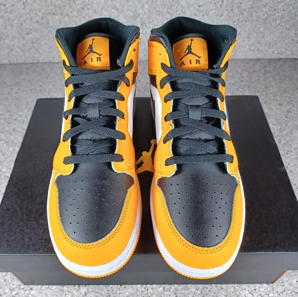 Nike Air Jordan 1 Mid Taxi Sneakers Shoes - Picture 4 of 12